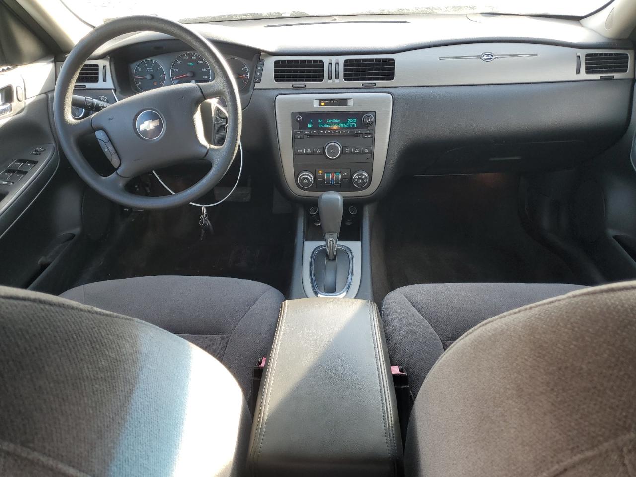 2008 Chevrolet Impala - Image 8