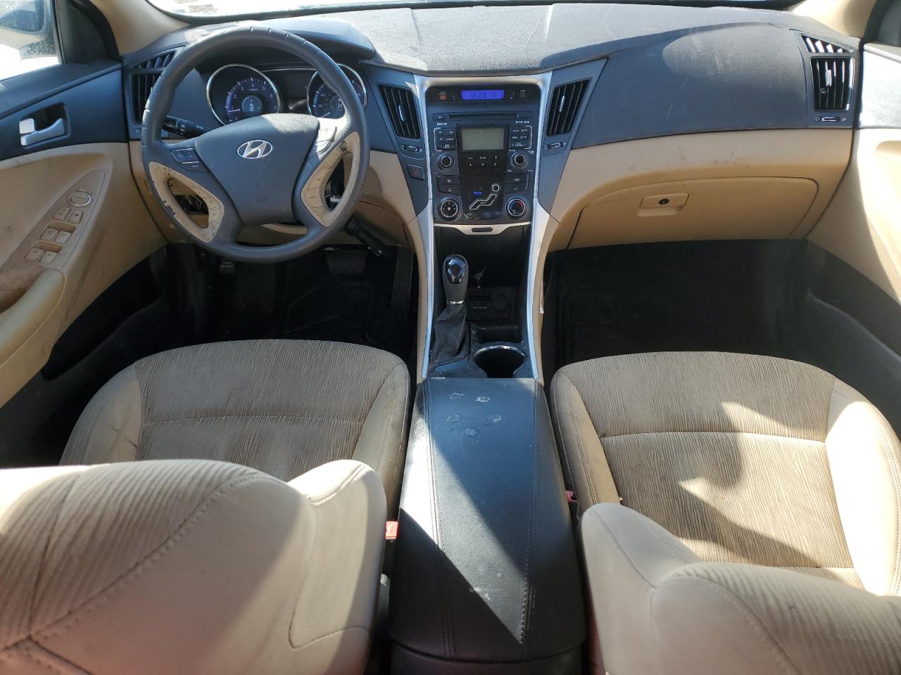 2011 Hyundai Sonata - Image 8