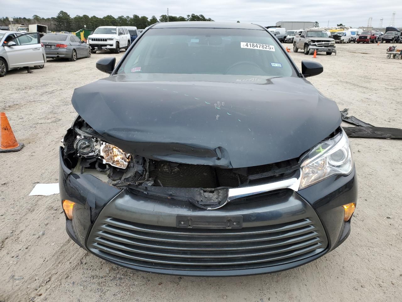 2016 Toyota Camry - Image 5