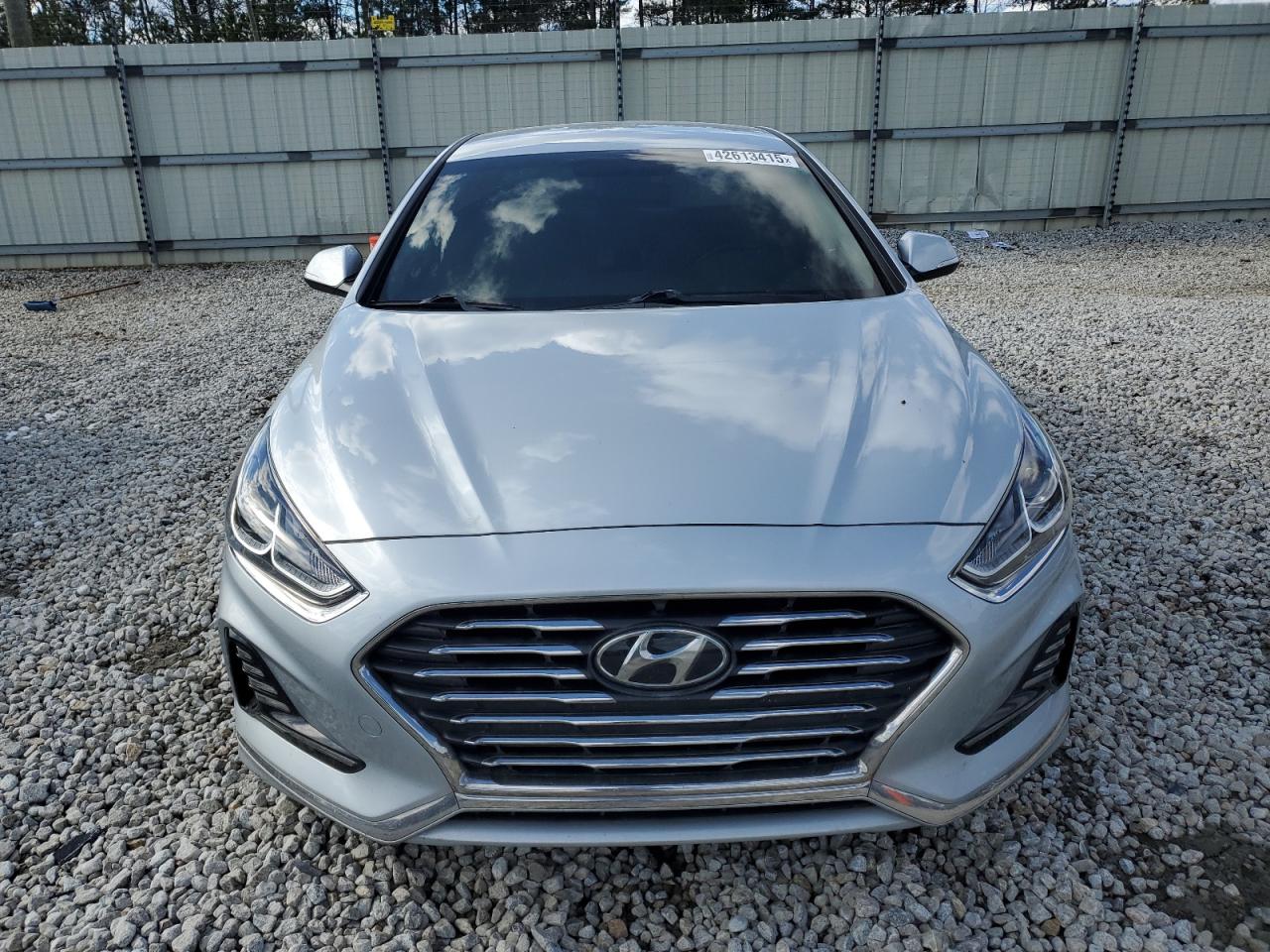 2019 Hyundai Sonata - Image 5