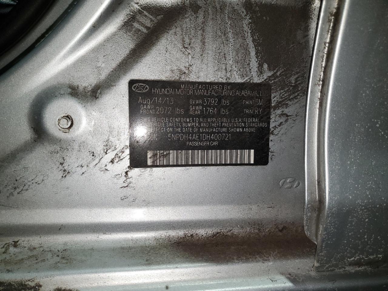 2013 Hyundai Elantra - Image 12