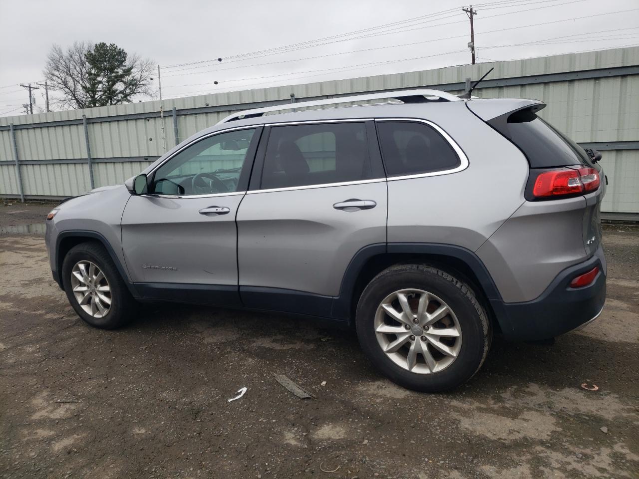 2015 Jeep Grand Cherokee - Image 2
