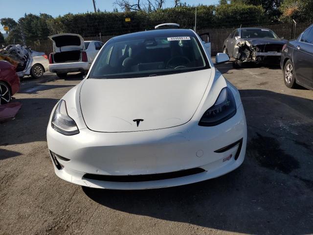  TESLA MODEL 3 2021 Biały