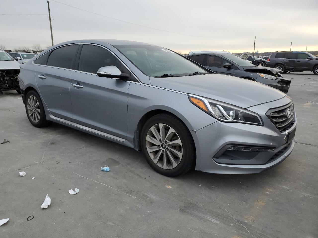 2015 Hyundai Sonata - Image 4