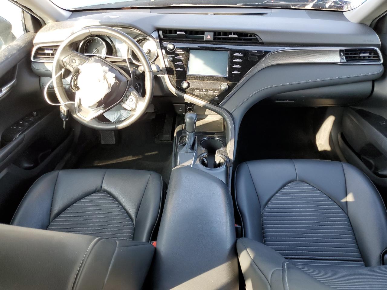 2019 Toyota Camry - Image 8