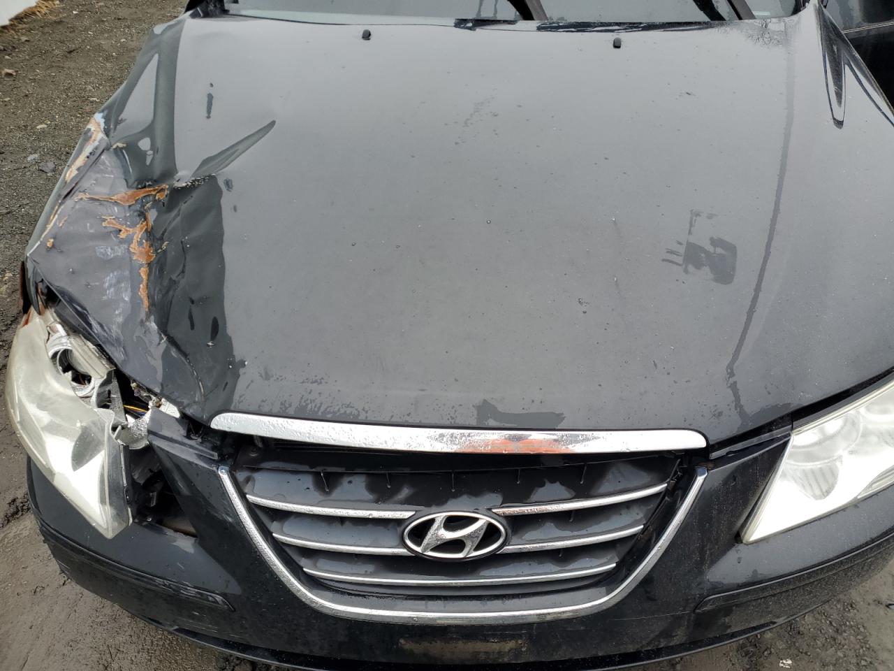 2009 Hyundai Sonata - Image 11