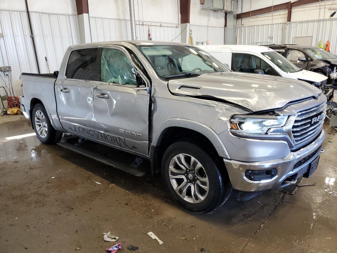 2019 RAM 1500 - Image 4