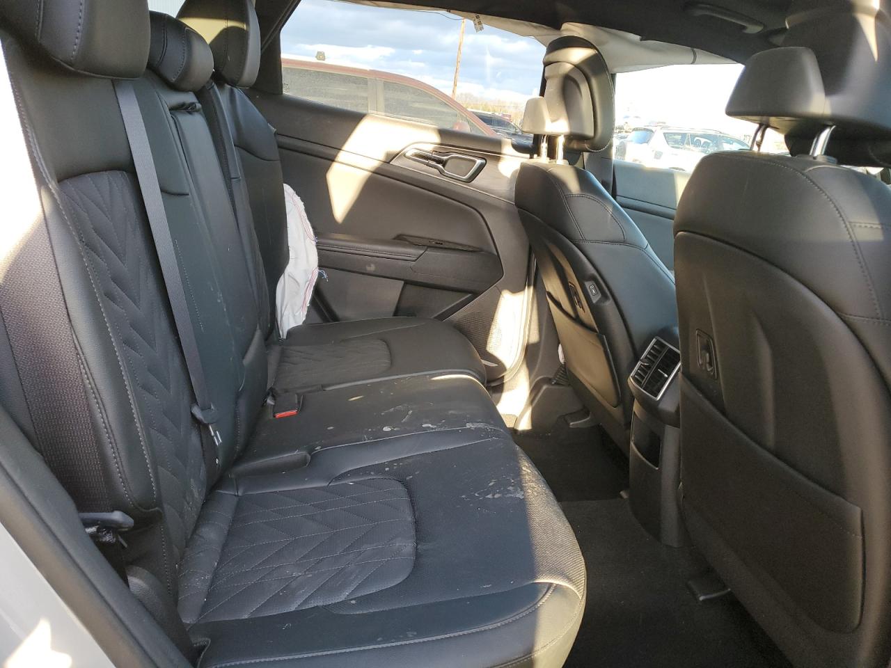 2024 Kia Sportage - Image 10