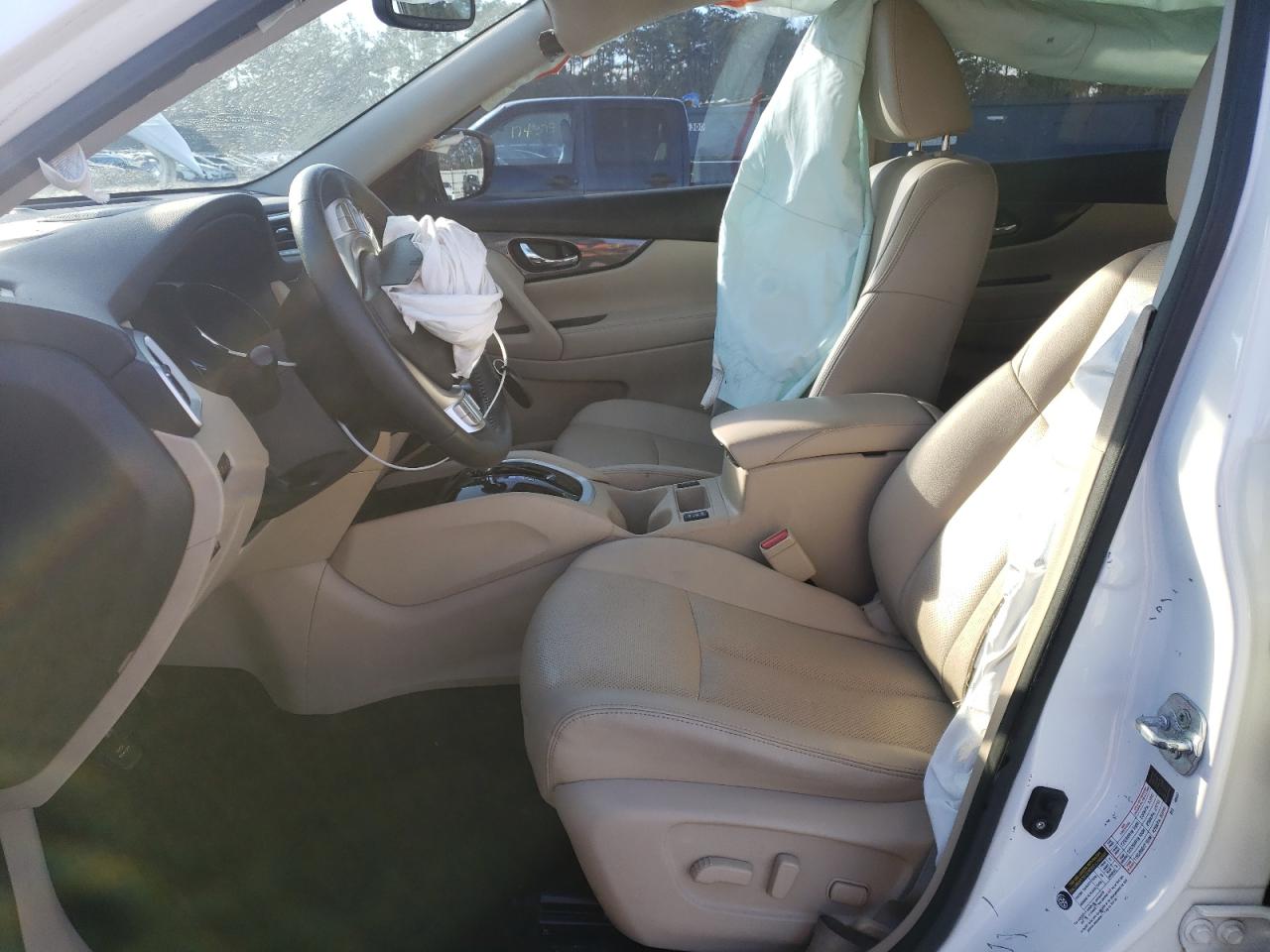 2016 Nissan Rogue - Image 7