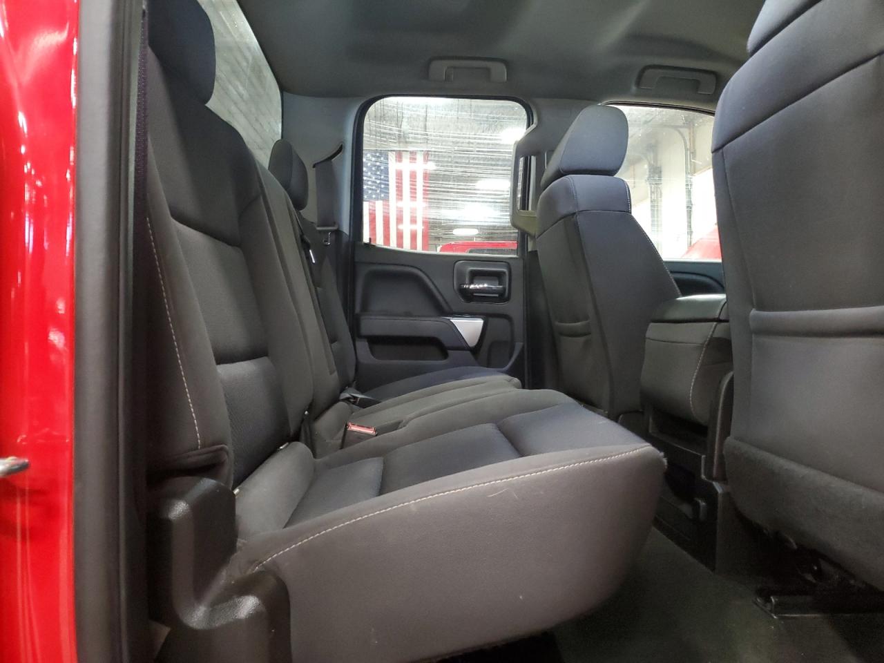 2016 Chevrolet Silverado - Image 10
