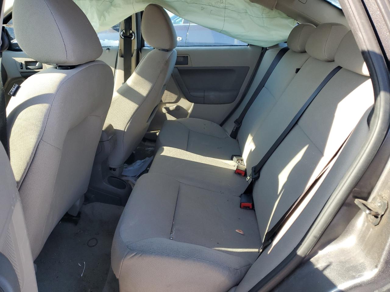 2010 Ford Focus - Image 10
