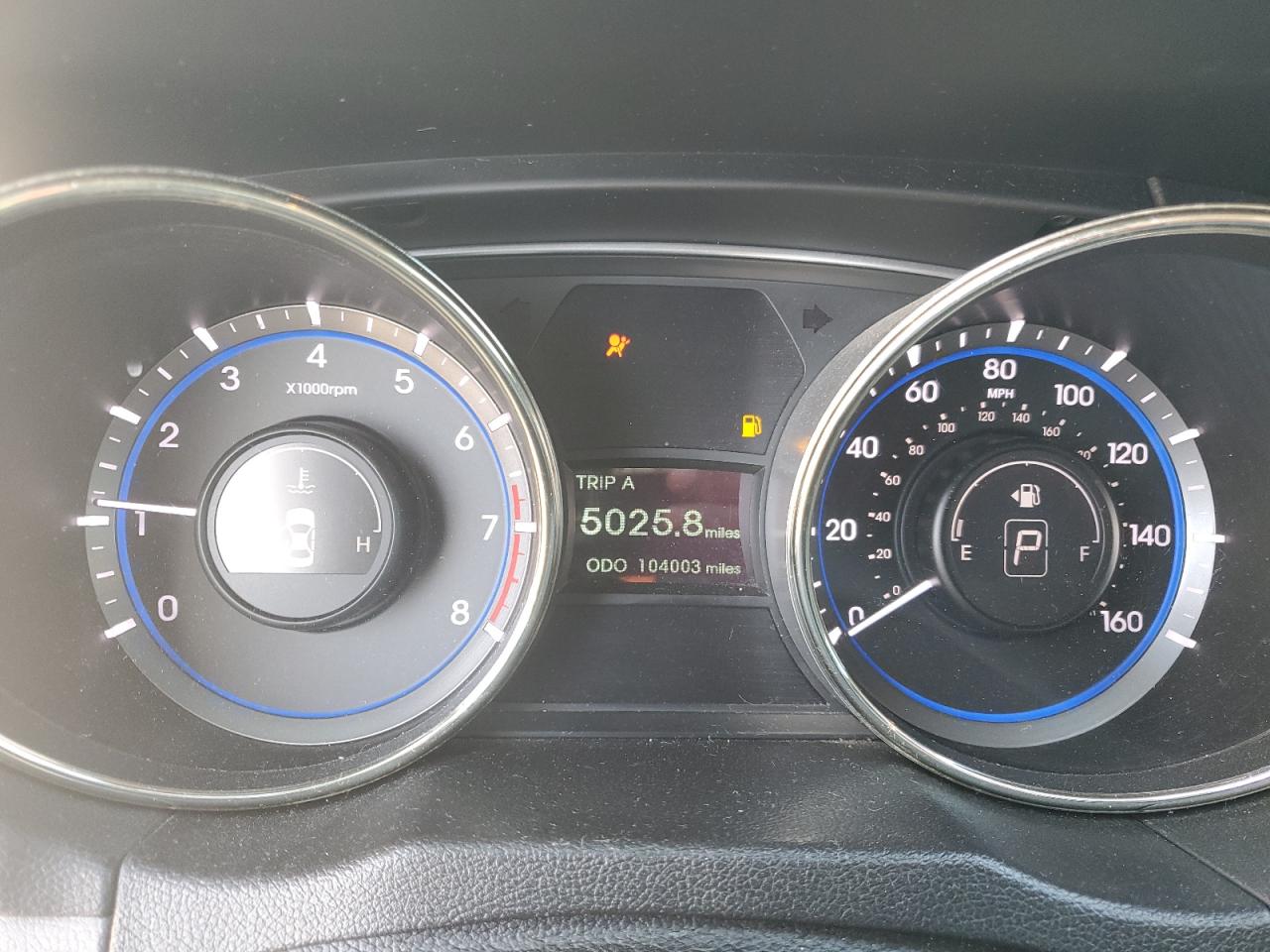 2011 Hyundai Sonata - Image 9