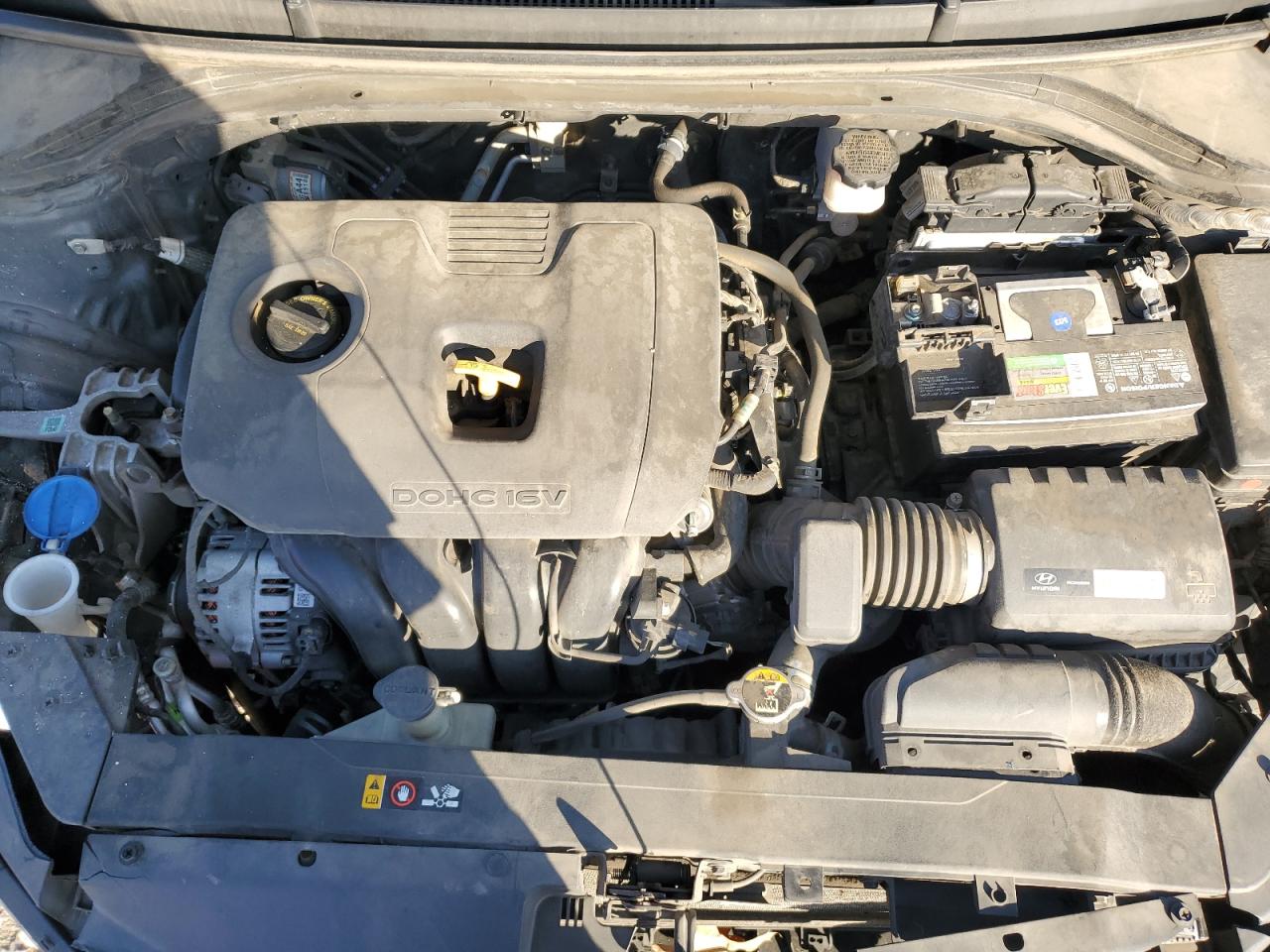 2019 Hyundai Elantra - Image 13