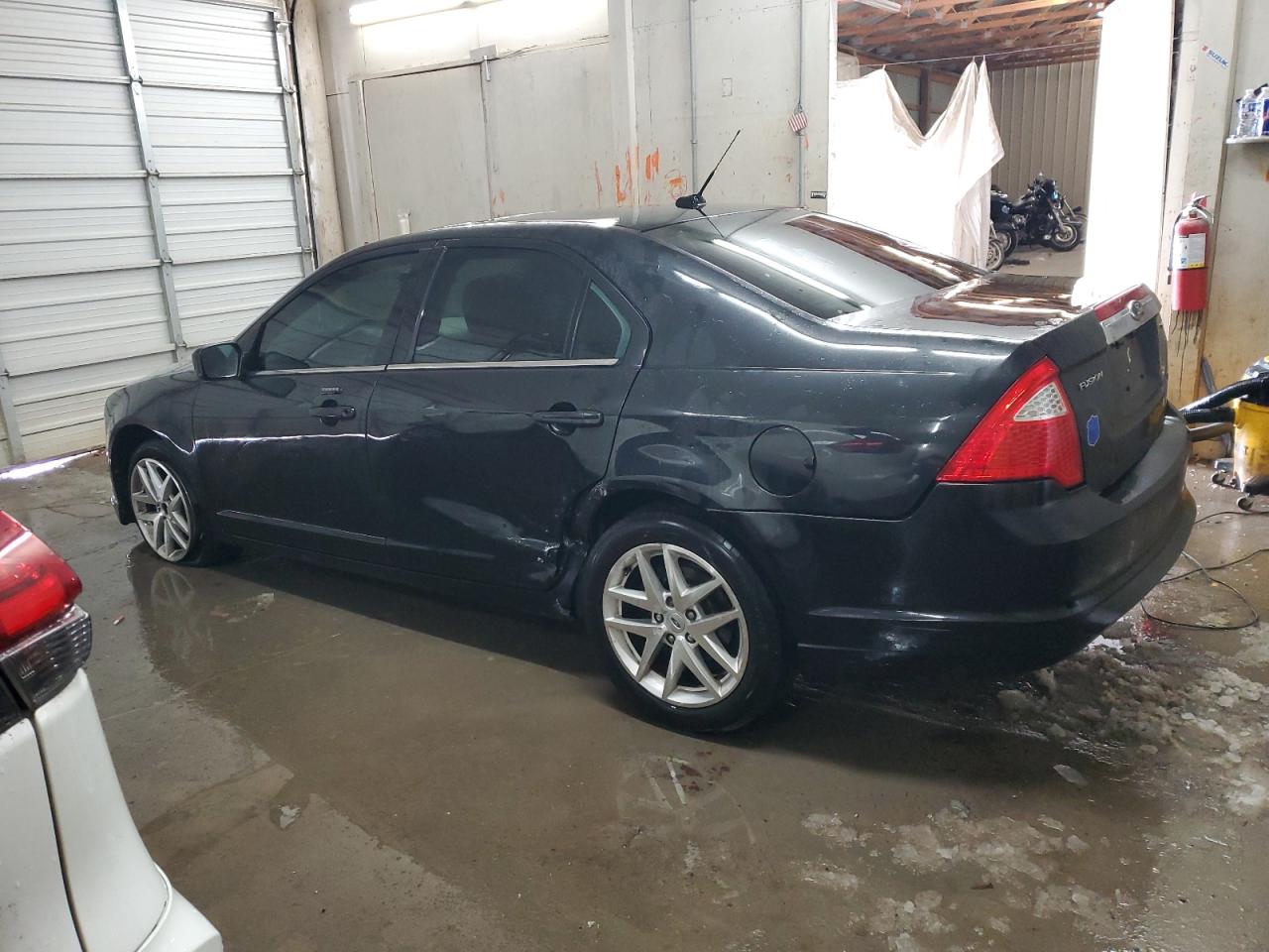 2012 Ford Fusion - Image 2