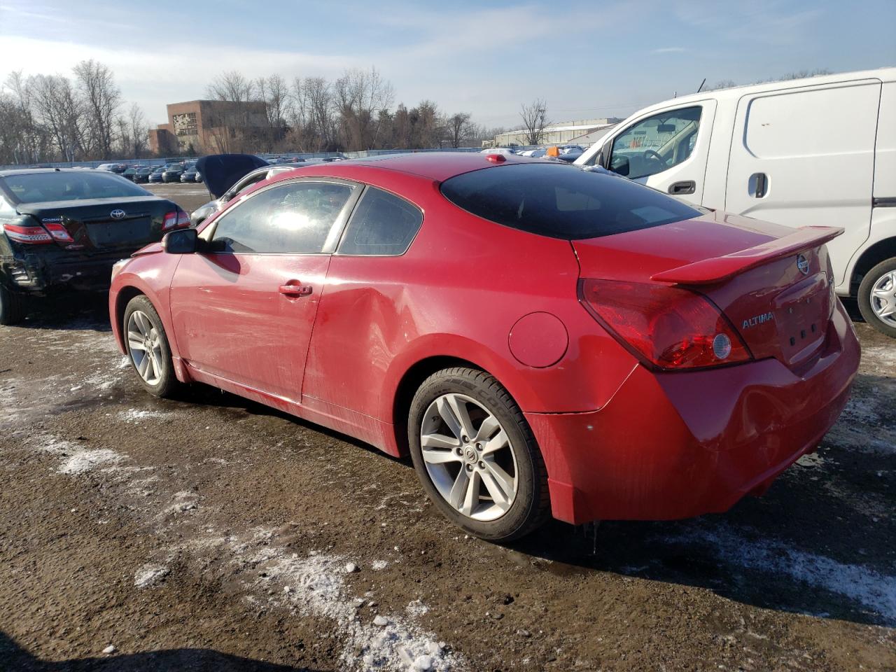 2010 Nissan Altima - Image 2