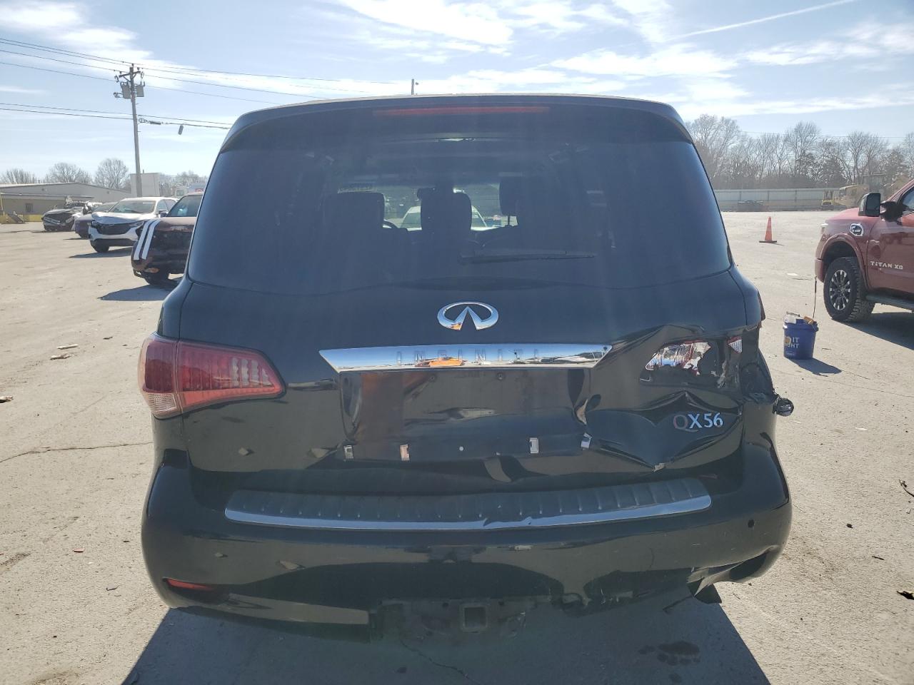 2012 Infiniti QX56 - Image 6
