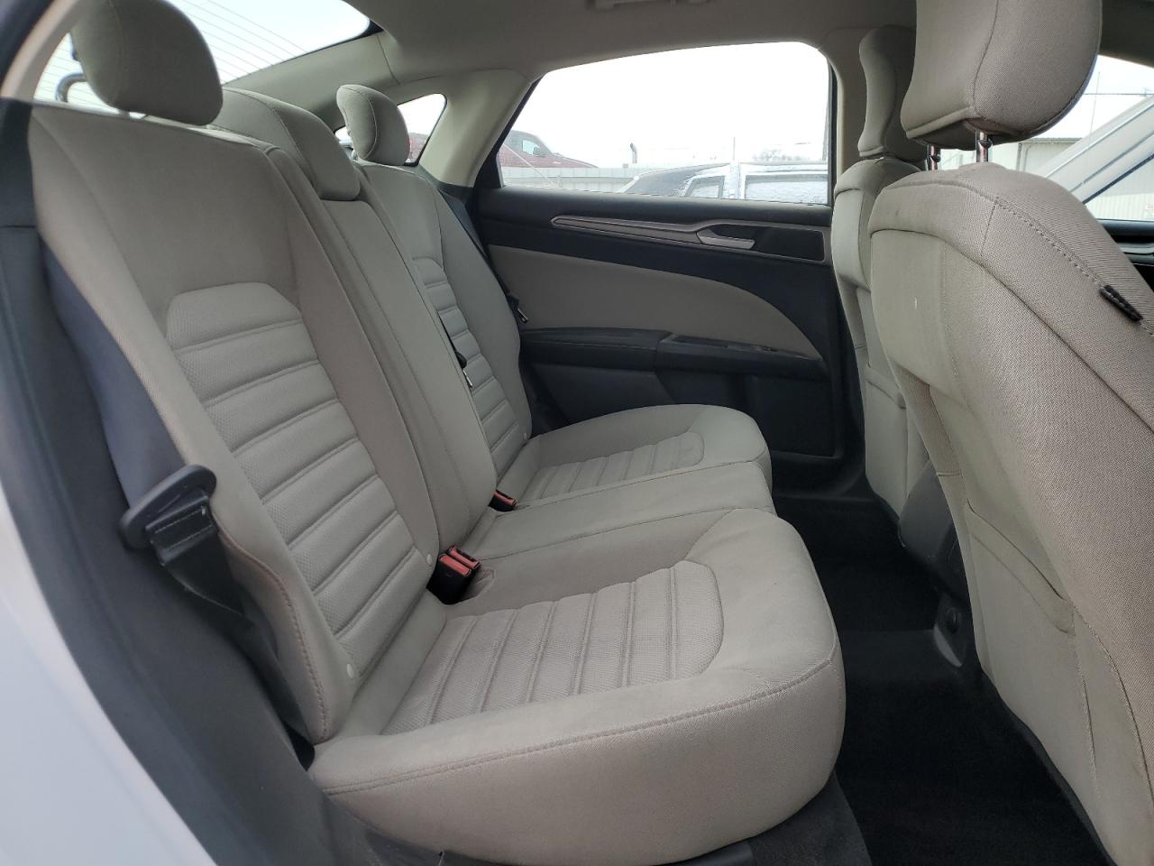2017 Ford Fusion - Image 10