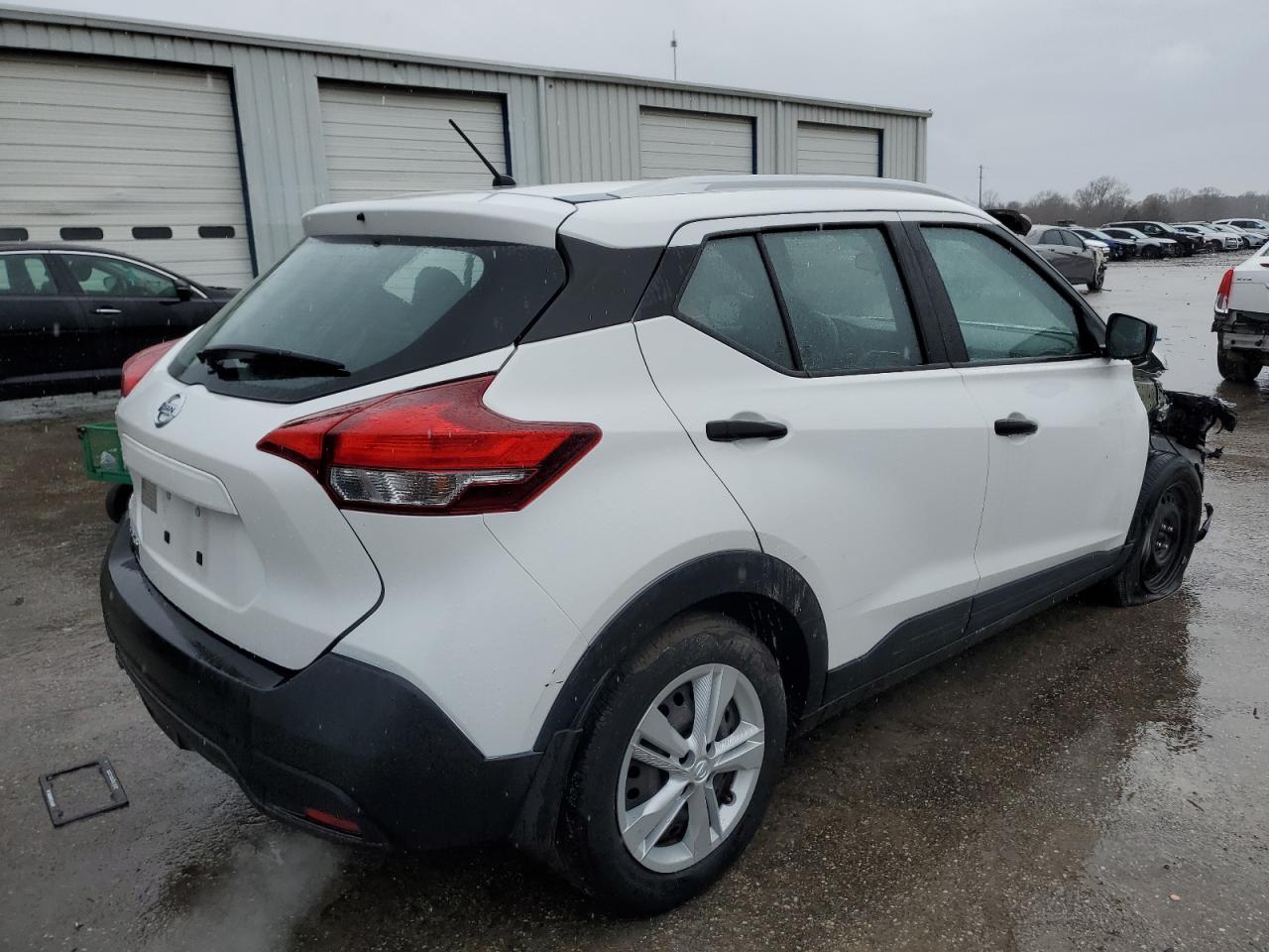 2019 Nissan Kicks - Image 3