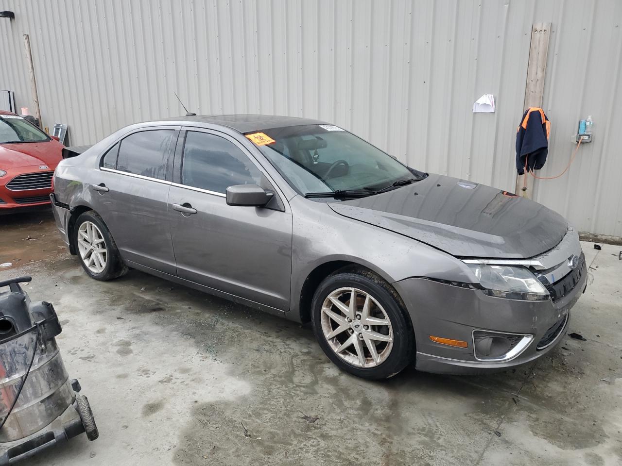 2010 Ford Fusion - Image 4