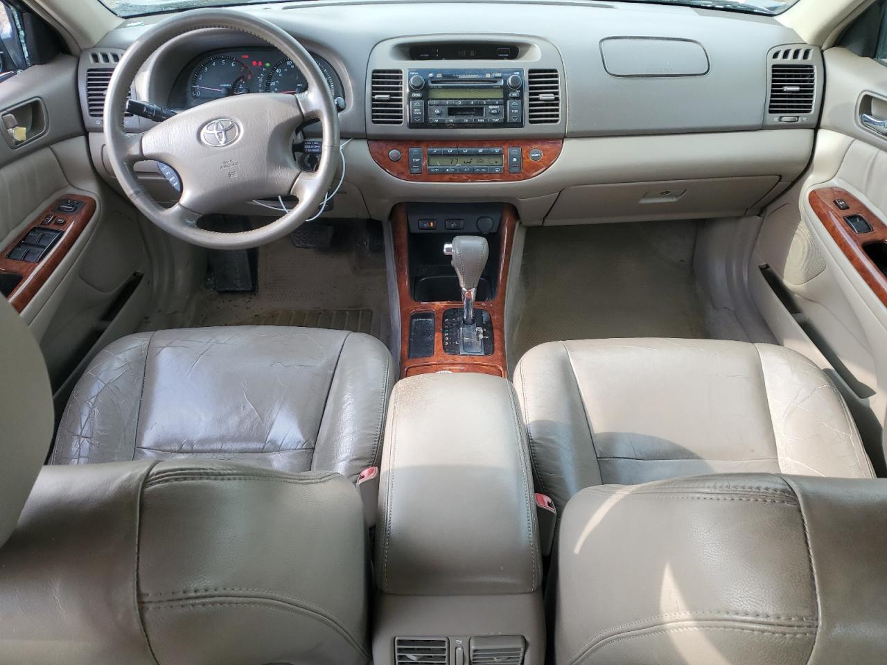 2004 Toyota Camry - Image 8