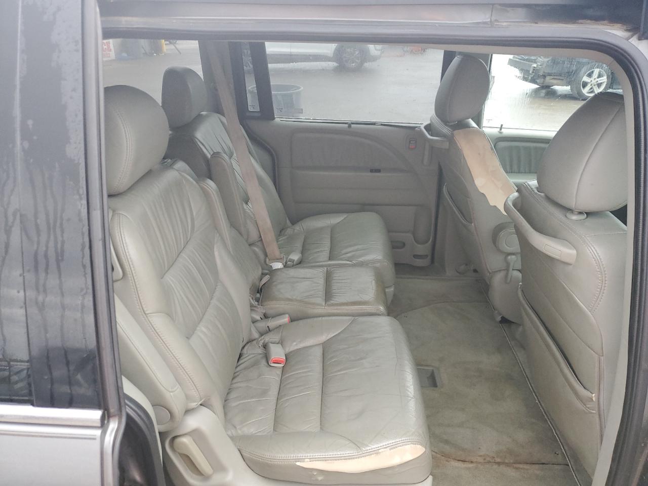 2008 Honda Odyssey - Image 11