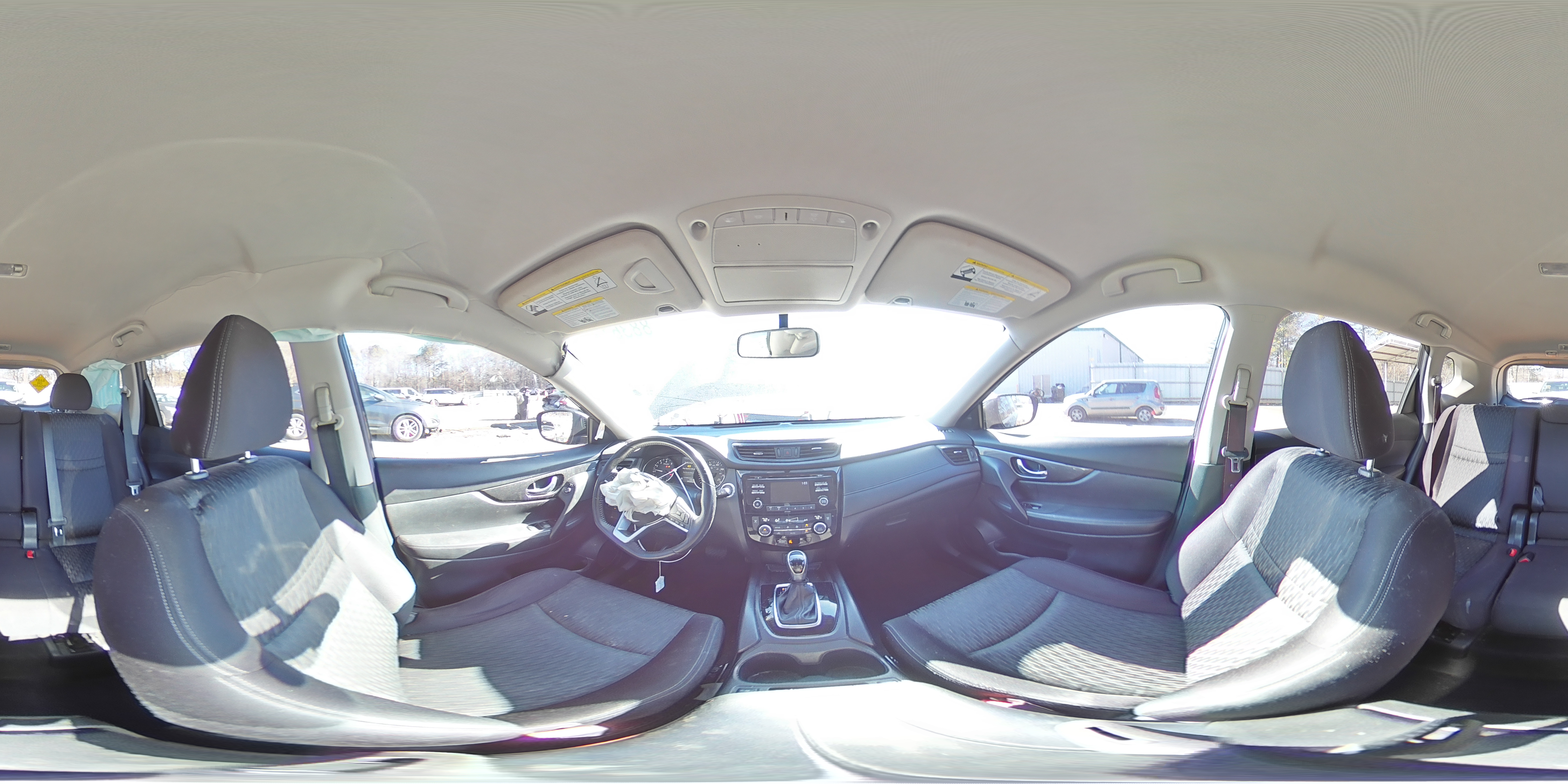 2017 Nissan Rogue - Image 15