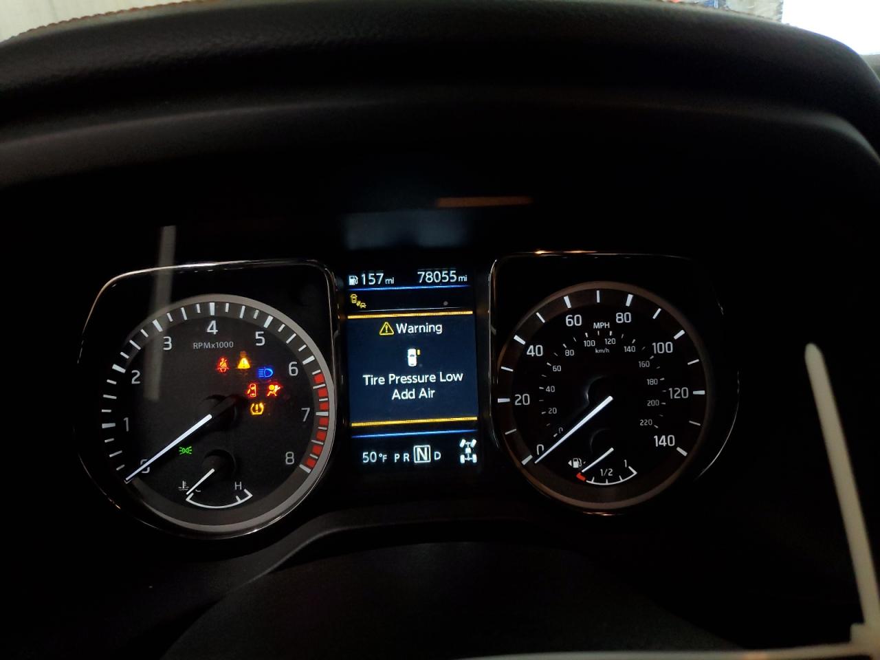 2019 Nissan Titan - Image 9