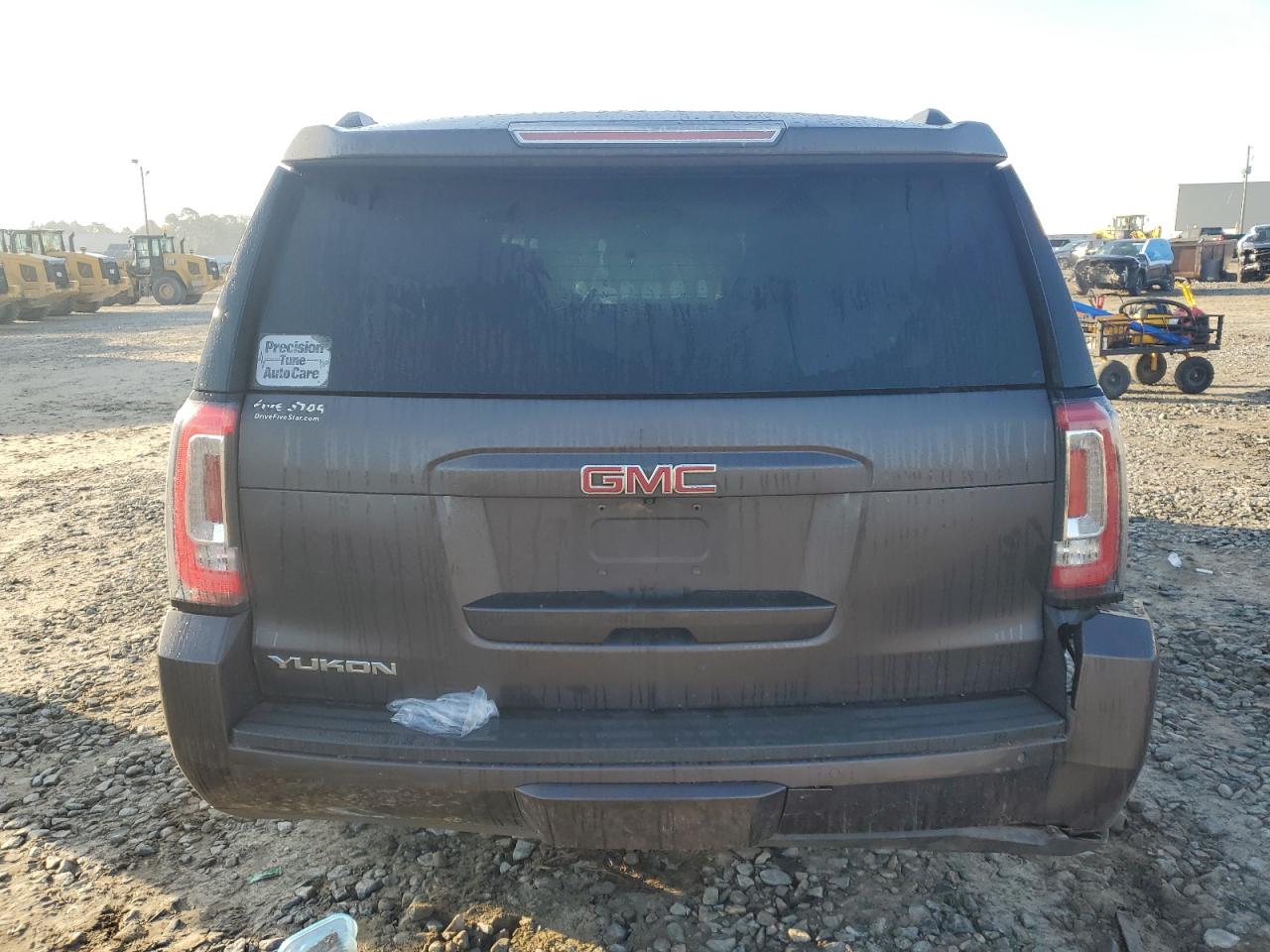 2015 GMC Yukon - Image 6