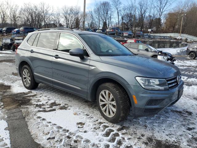  VOLKSWAGEN TIGUAN 2018 Серый