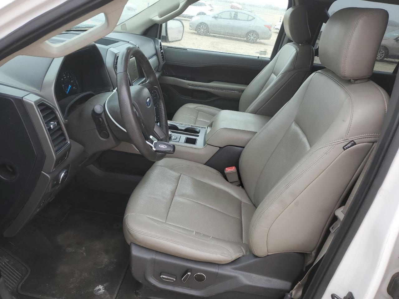 2019 Ford Expedition - Image 7
