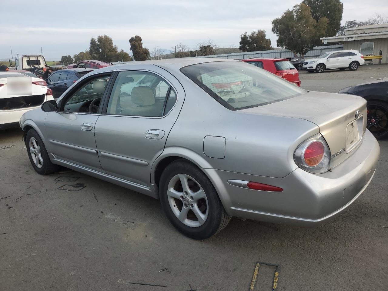 2003 Nissan Maxima - Image 2