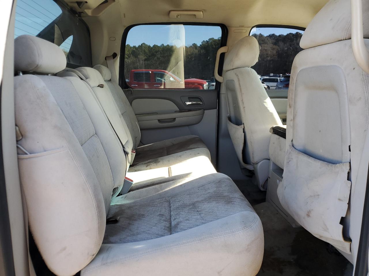 2009 Chevrolet Avalanche - Image 10
