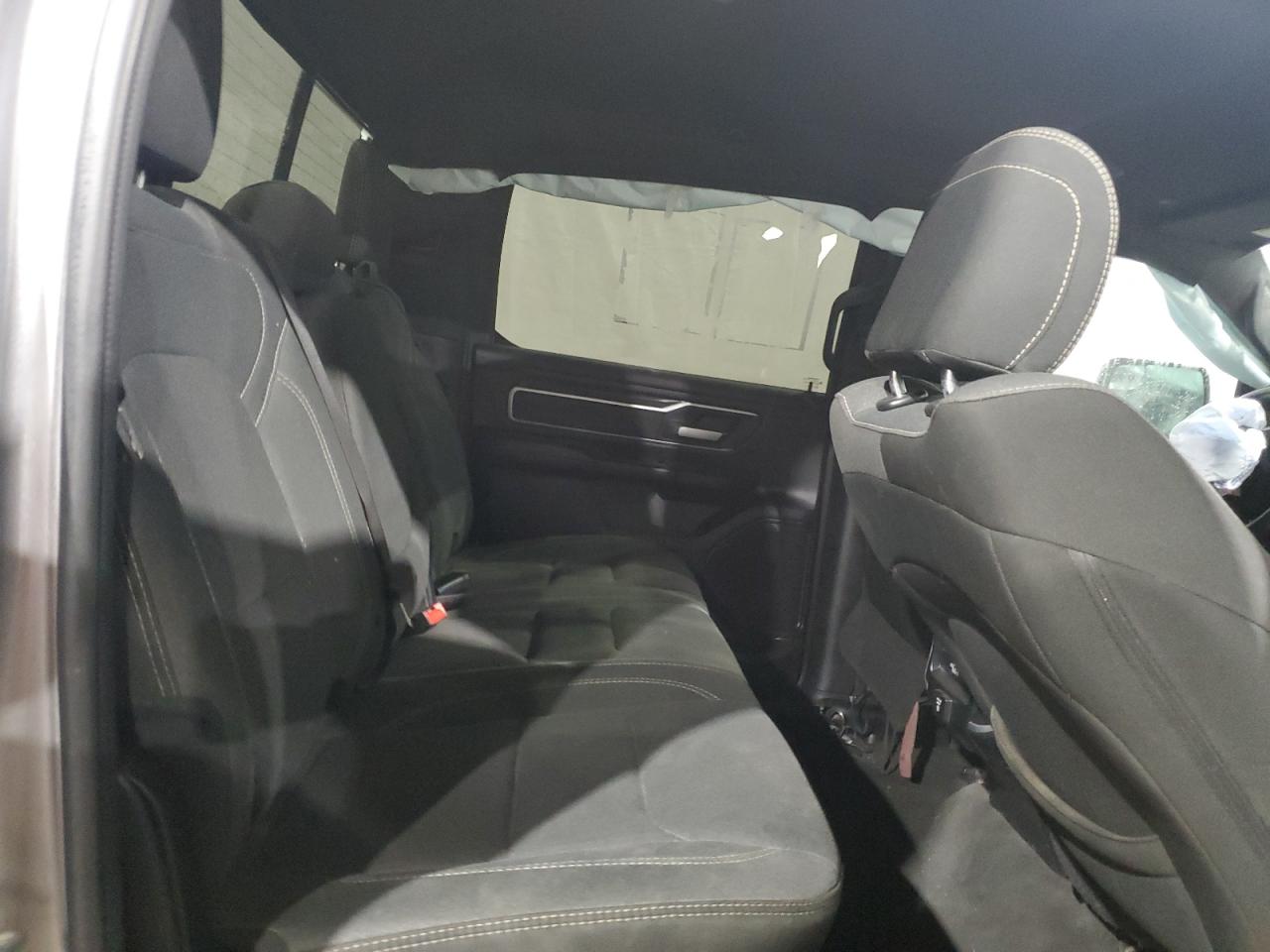 2022 RAM 1500 - Image 10