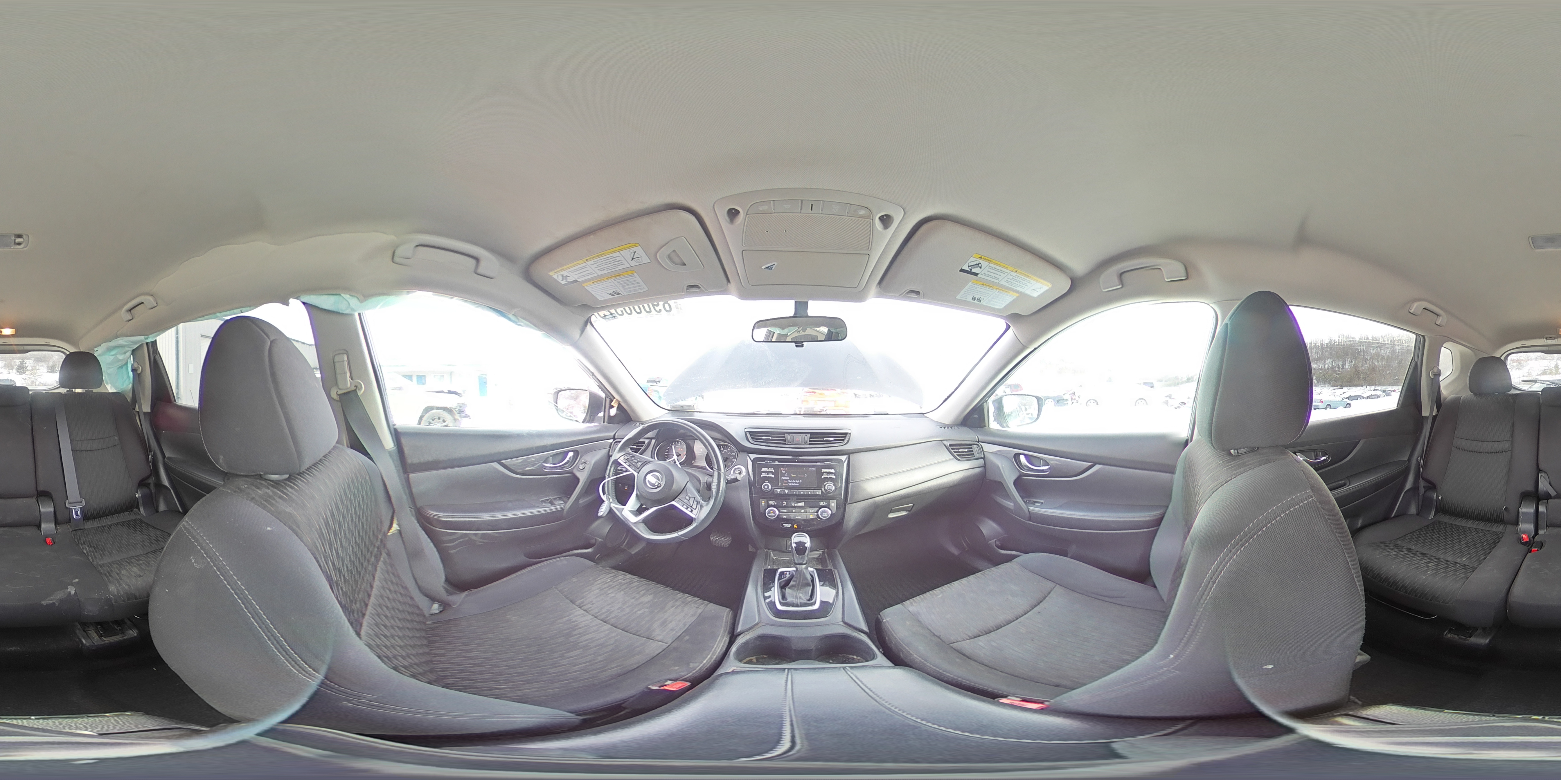 2017 Nissan Rogue - Image 13