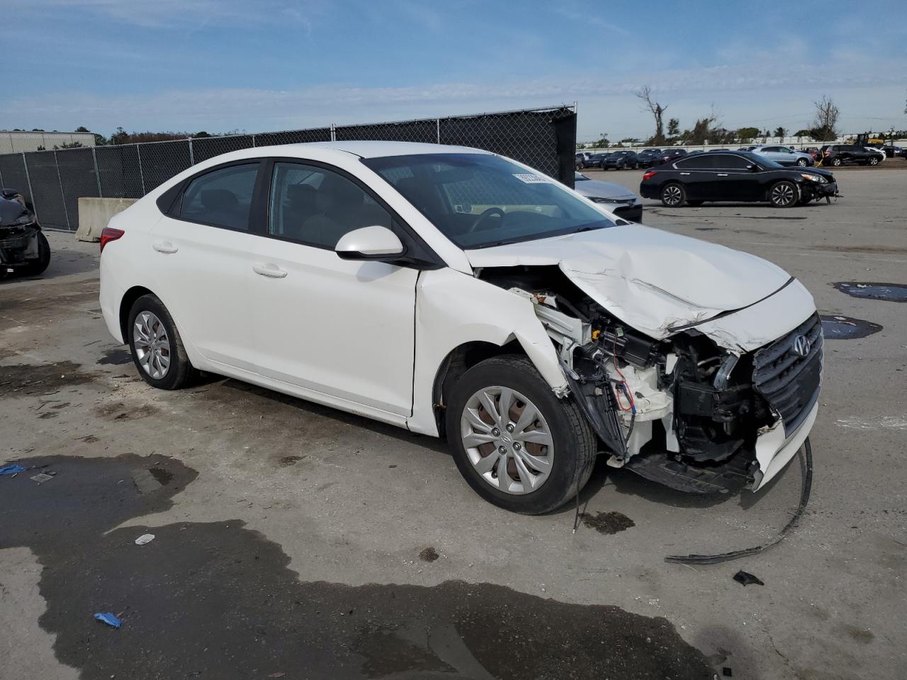 2018 Hyundai Accent - Image 4