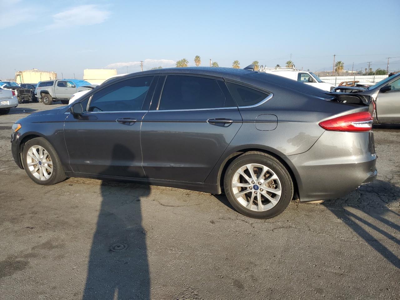 2019 Ford Fusion - Image 2