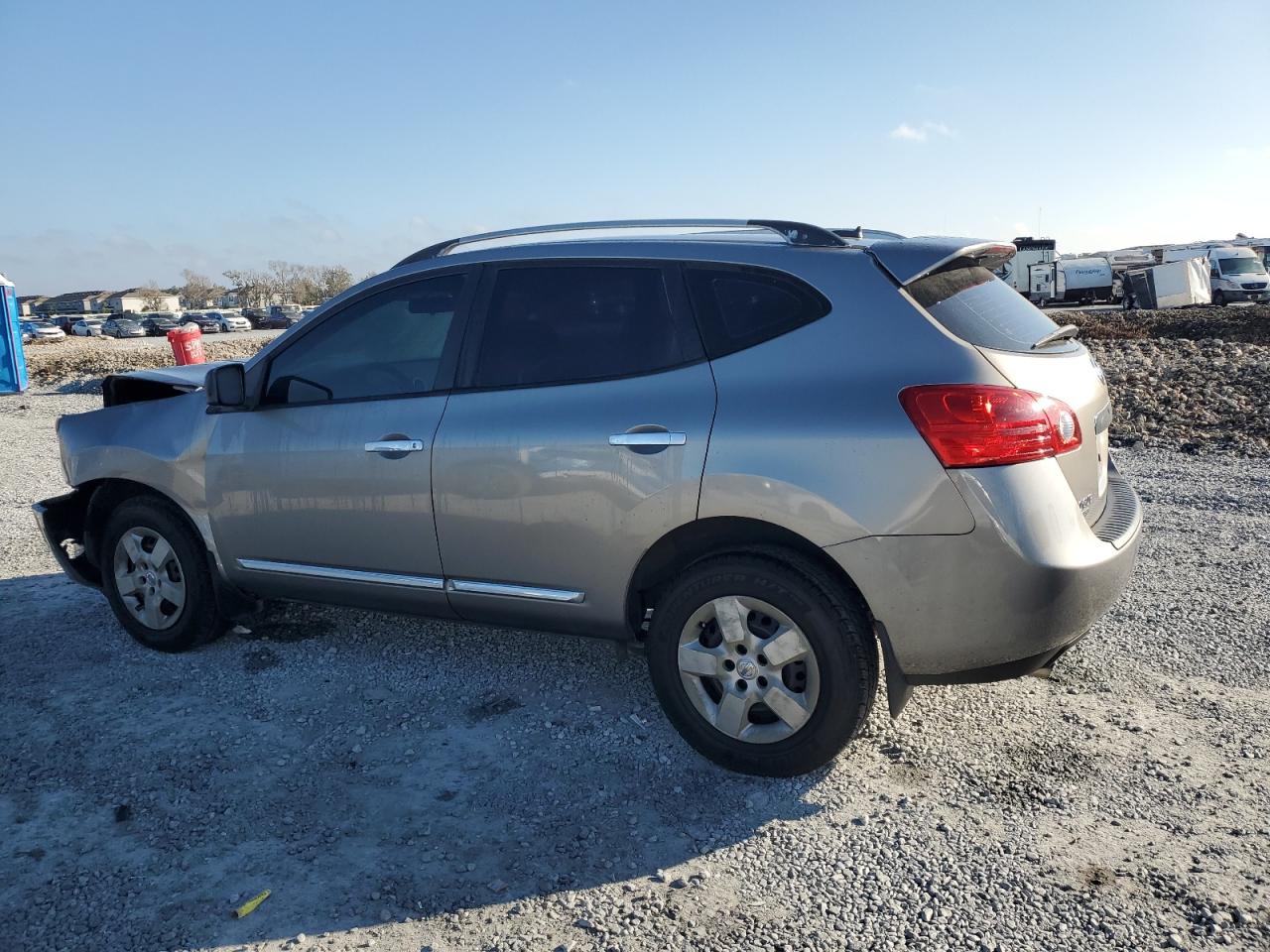 2014 Nissan Rogue - Image 2