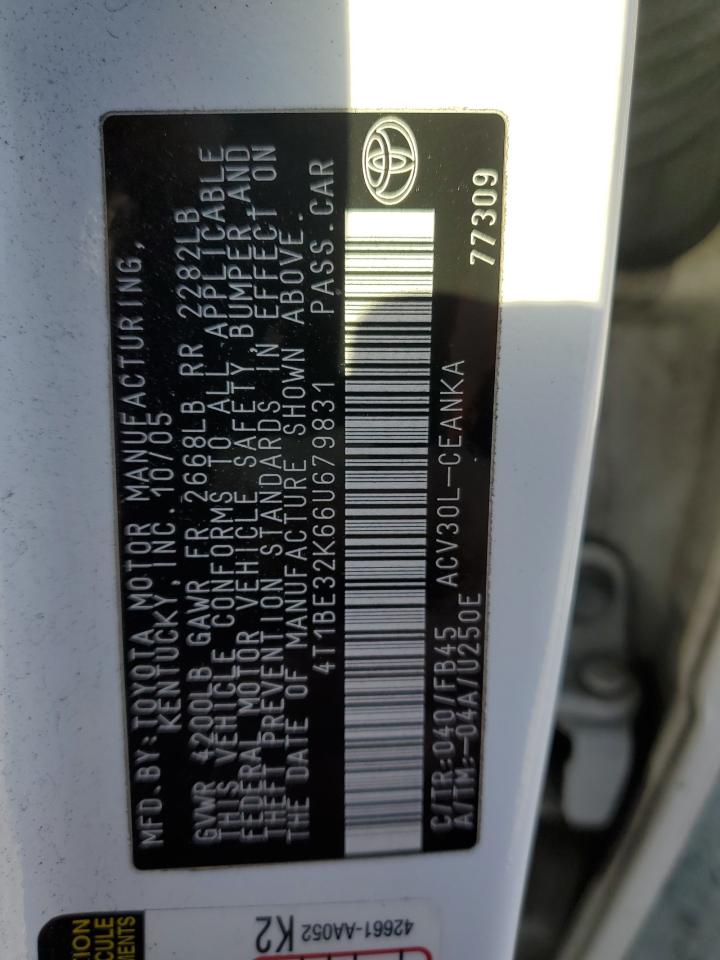 2006 Toyota Camry - Image 12