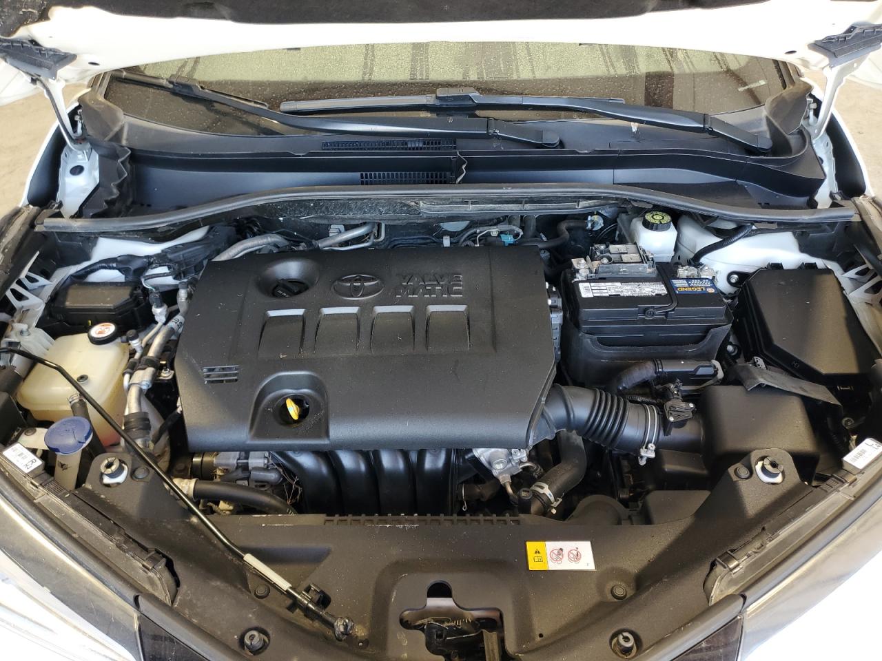 2018 Toyota C-HR - Image 12