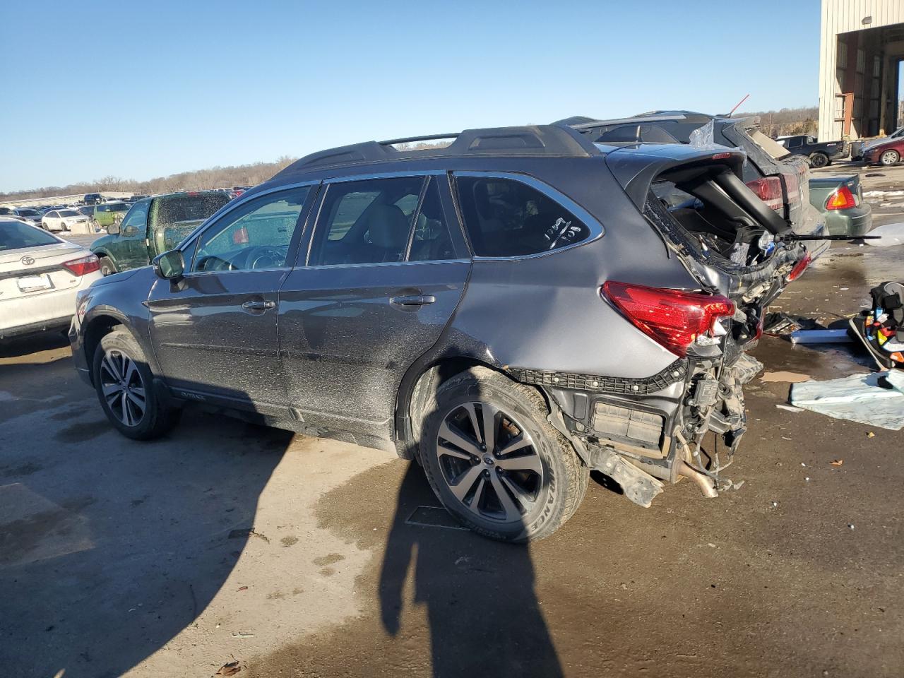2018 Subaru Outback - Image 2