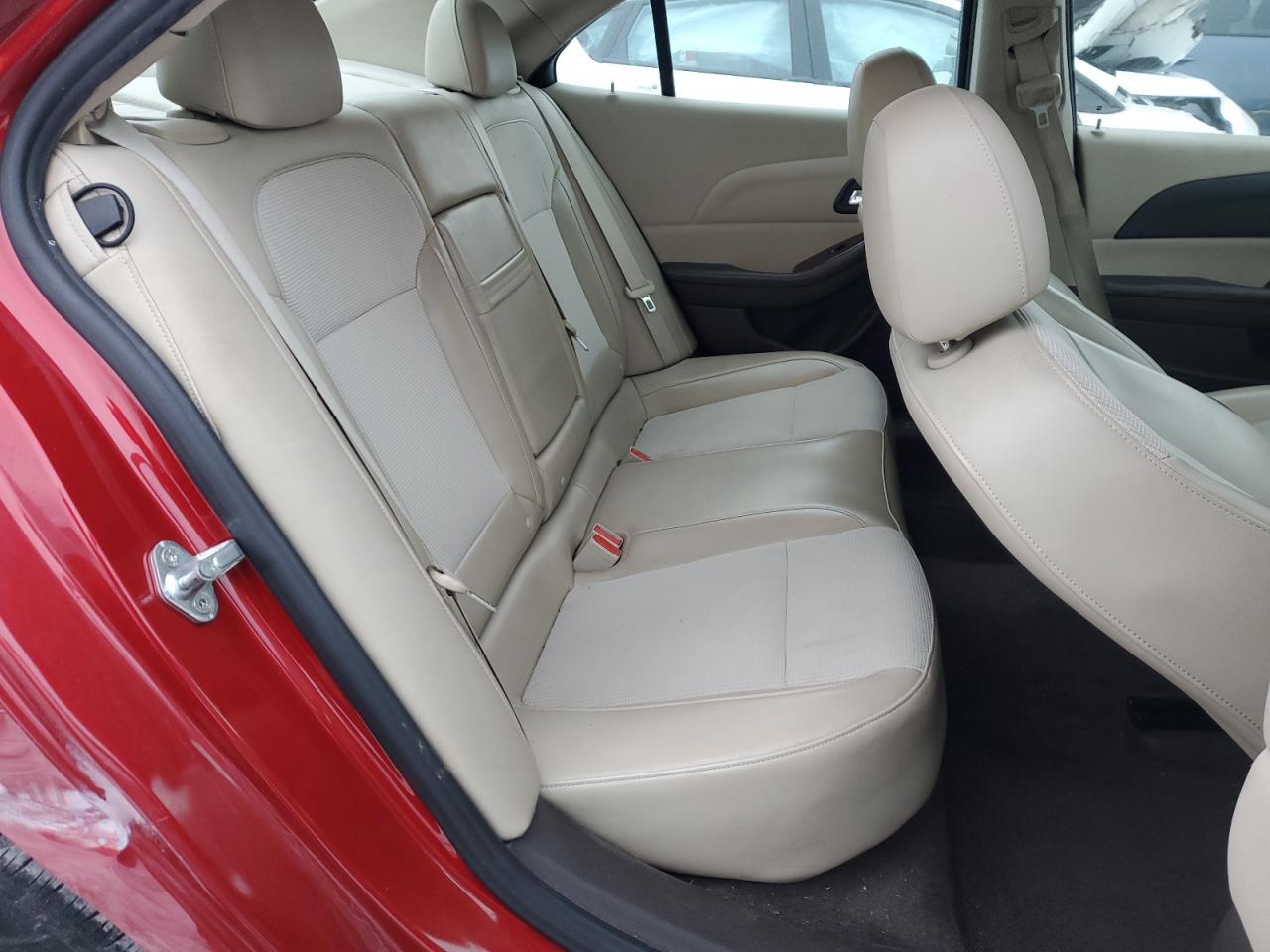 2013 Chevrolet Malibu - Image 10