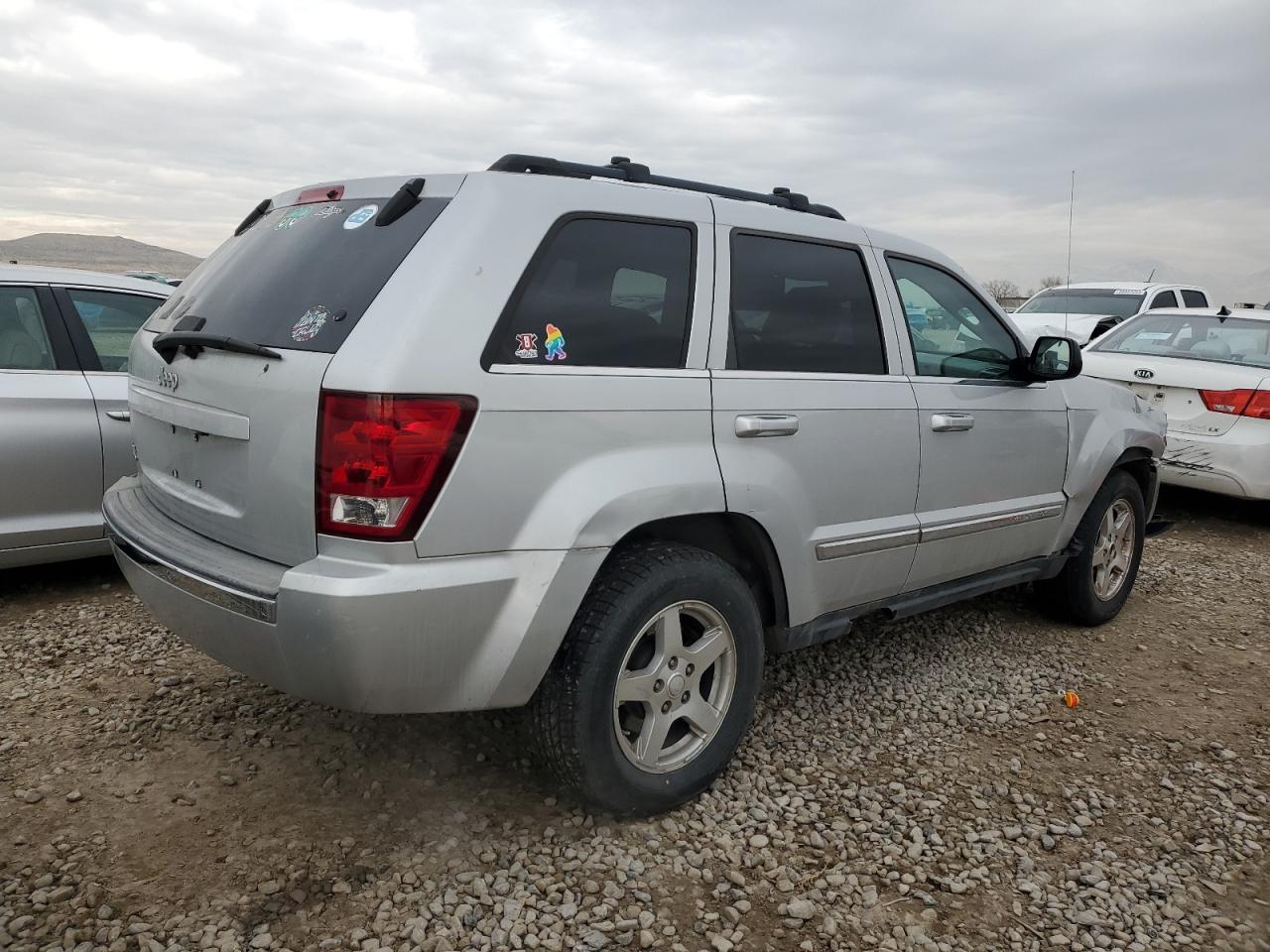 2006 Jeep Grand Cherokee - Image 3