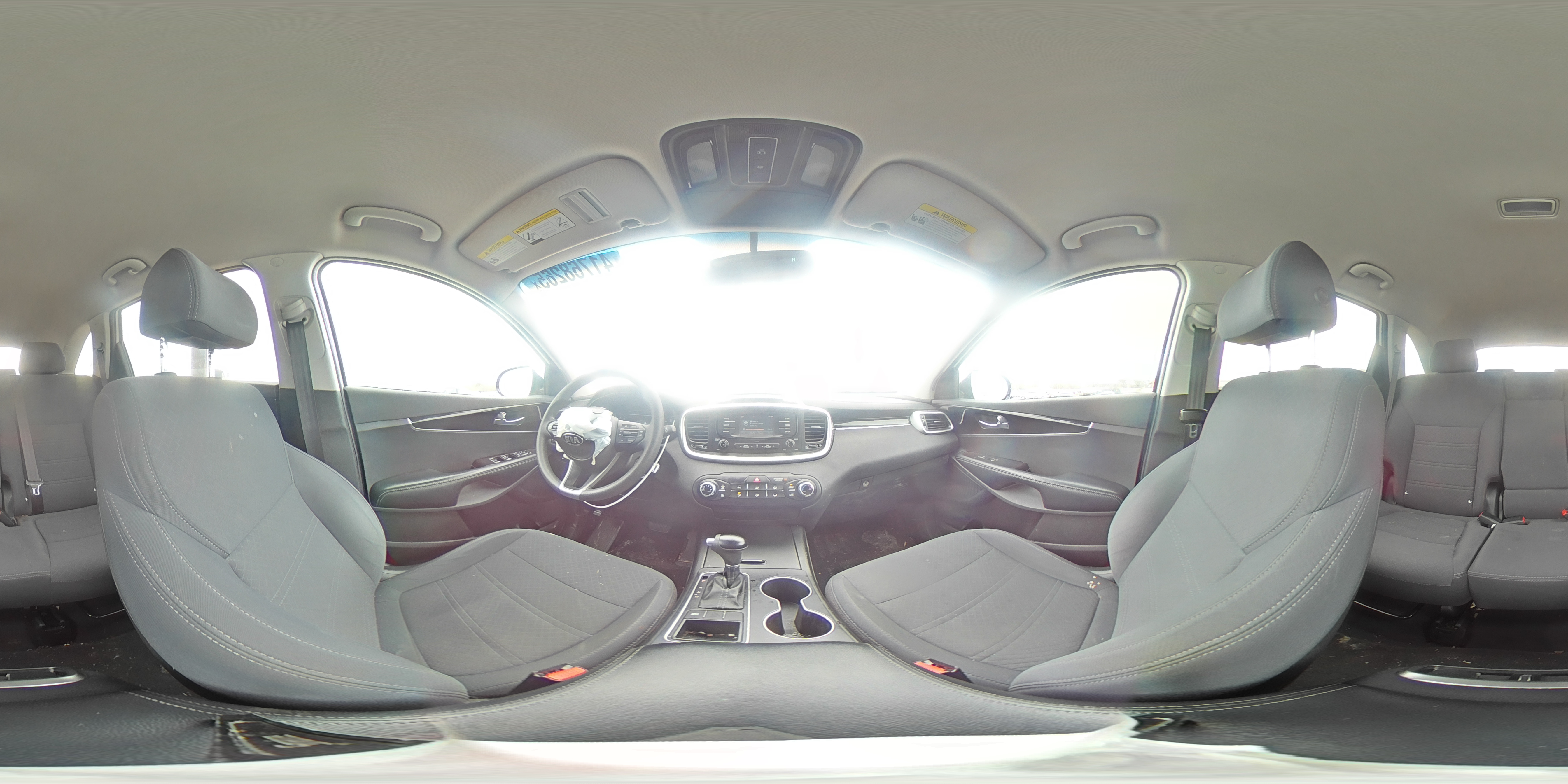 2018 Kia Sorento - Image 13