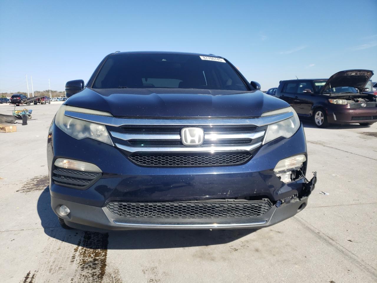 2017 Honda Pilot - Image 5