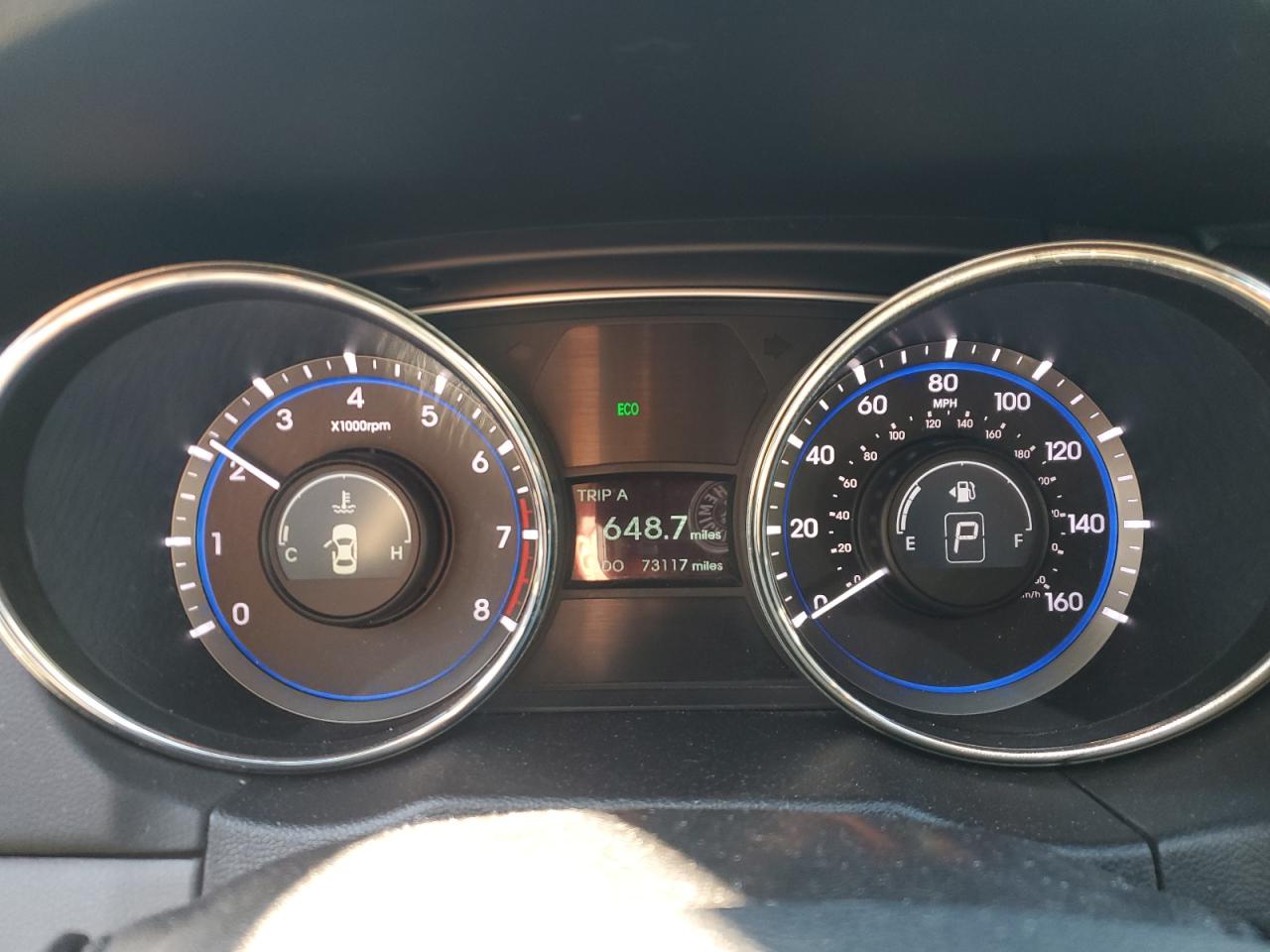 2011 Hyundai Sonata - Image 9
