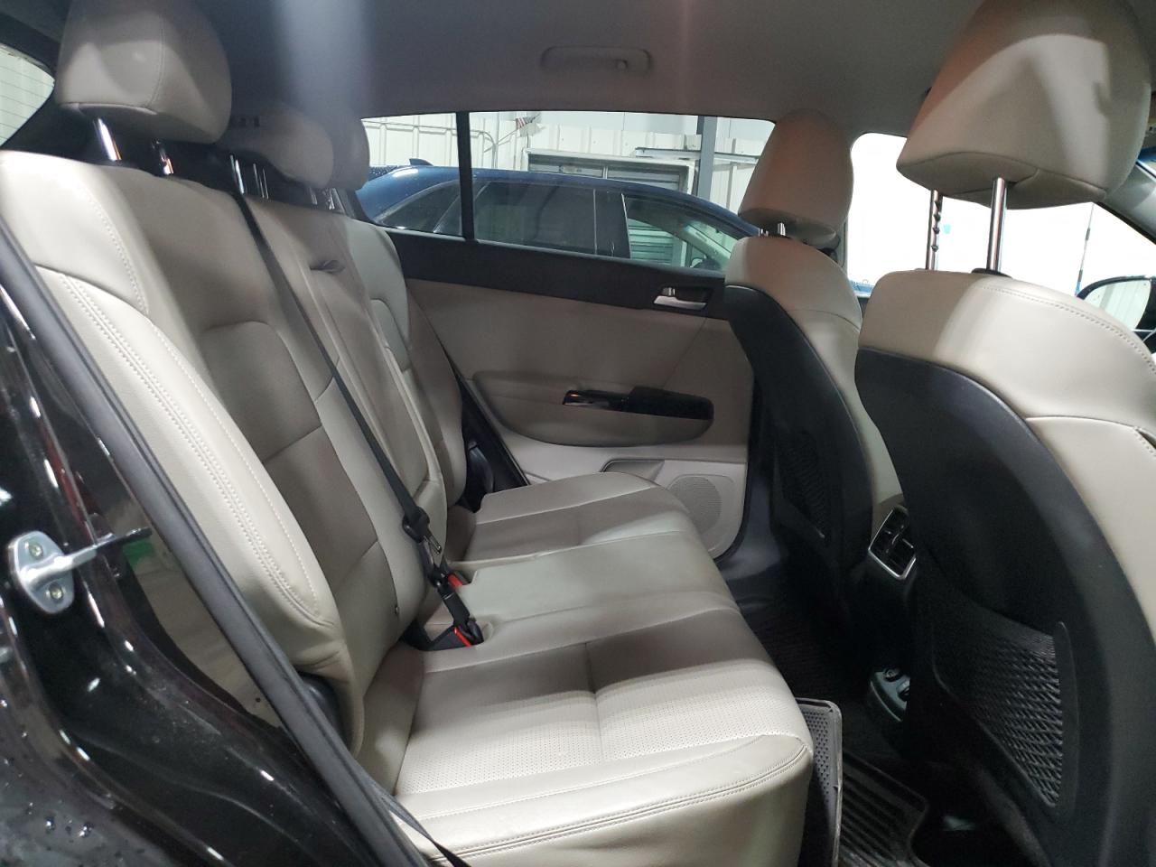 2020 Kia Sportage - Image 11