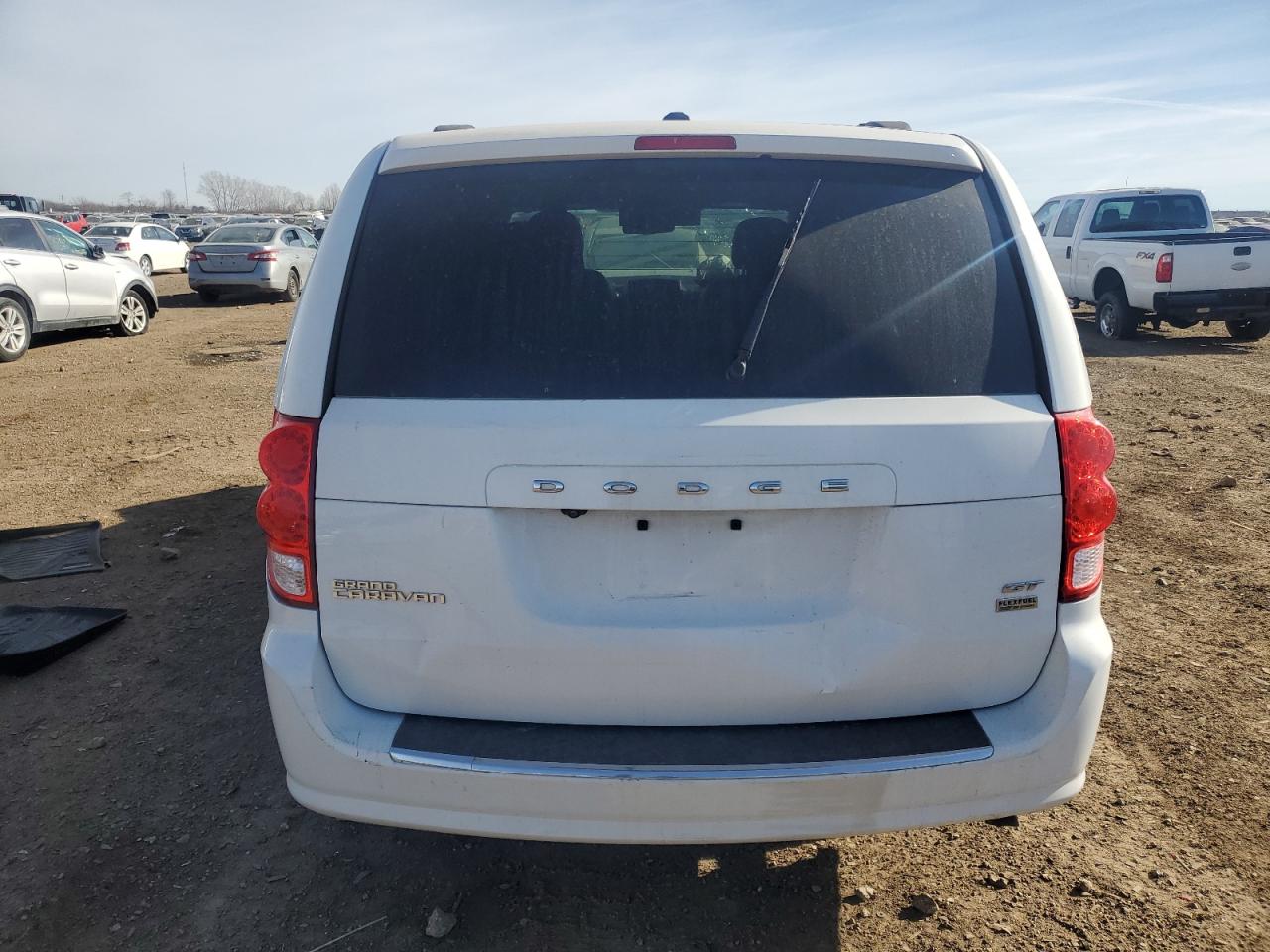 2018 Dodge Caravan - Image 6