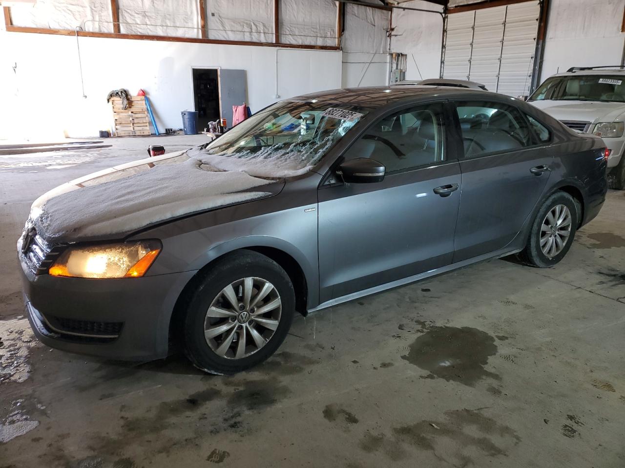2015 Volkswagen Passat - Image 1