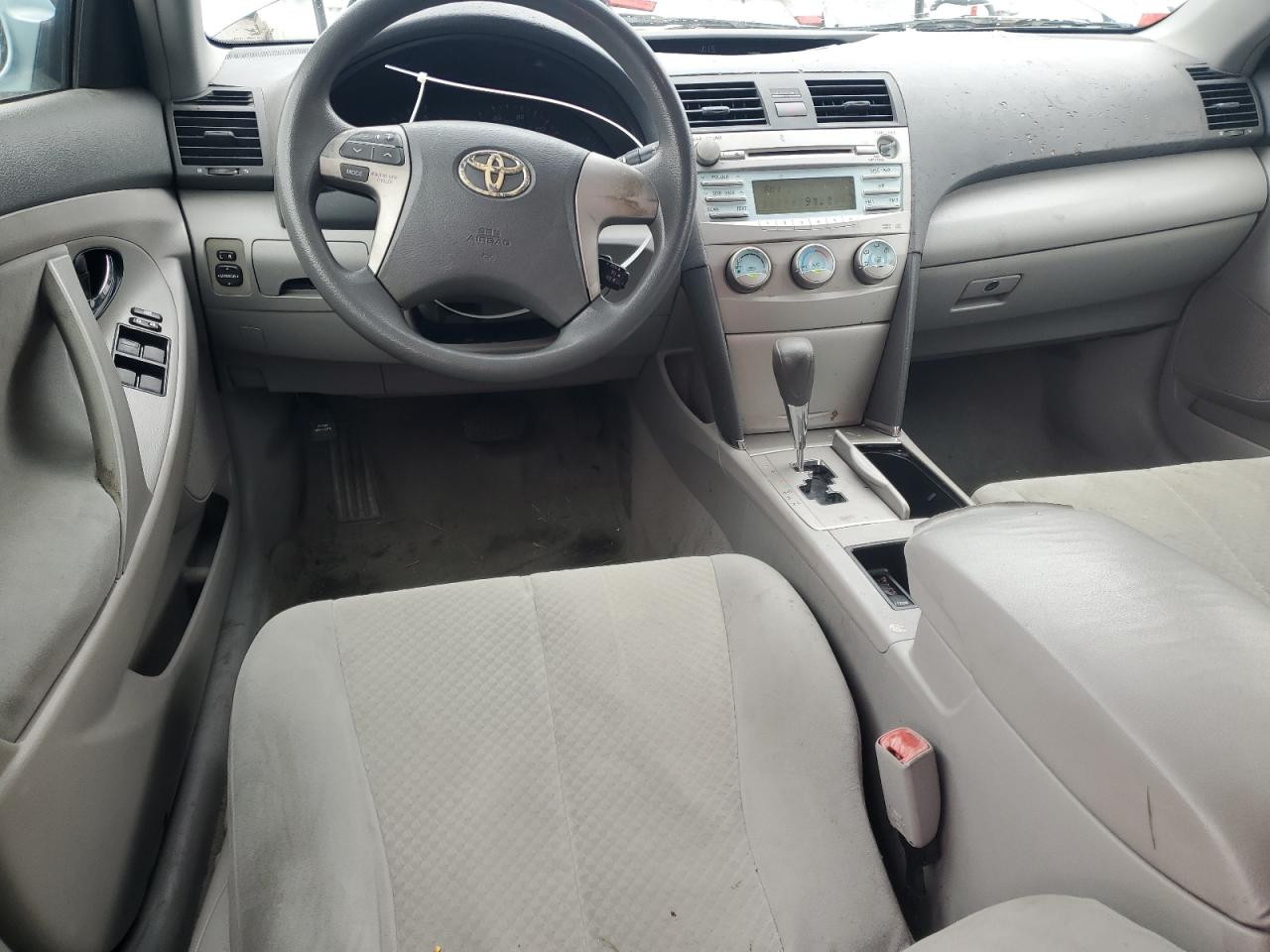 2009 Toyota Camry - Image 8