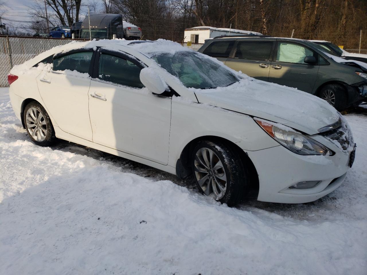 2011 Hyundai Sonata - Image 4